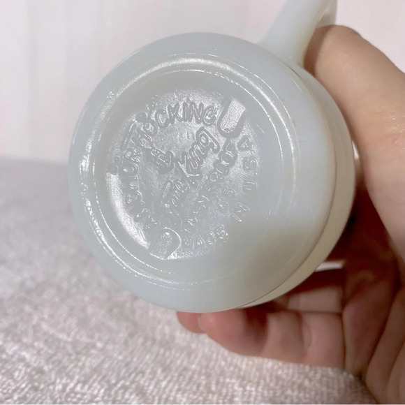 Vintage Anchor Hocking Fire King Red Flower Milk  Glass Stacking Mug - Picture 9 of 11